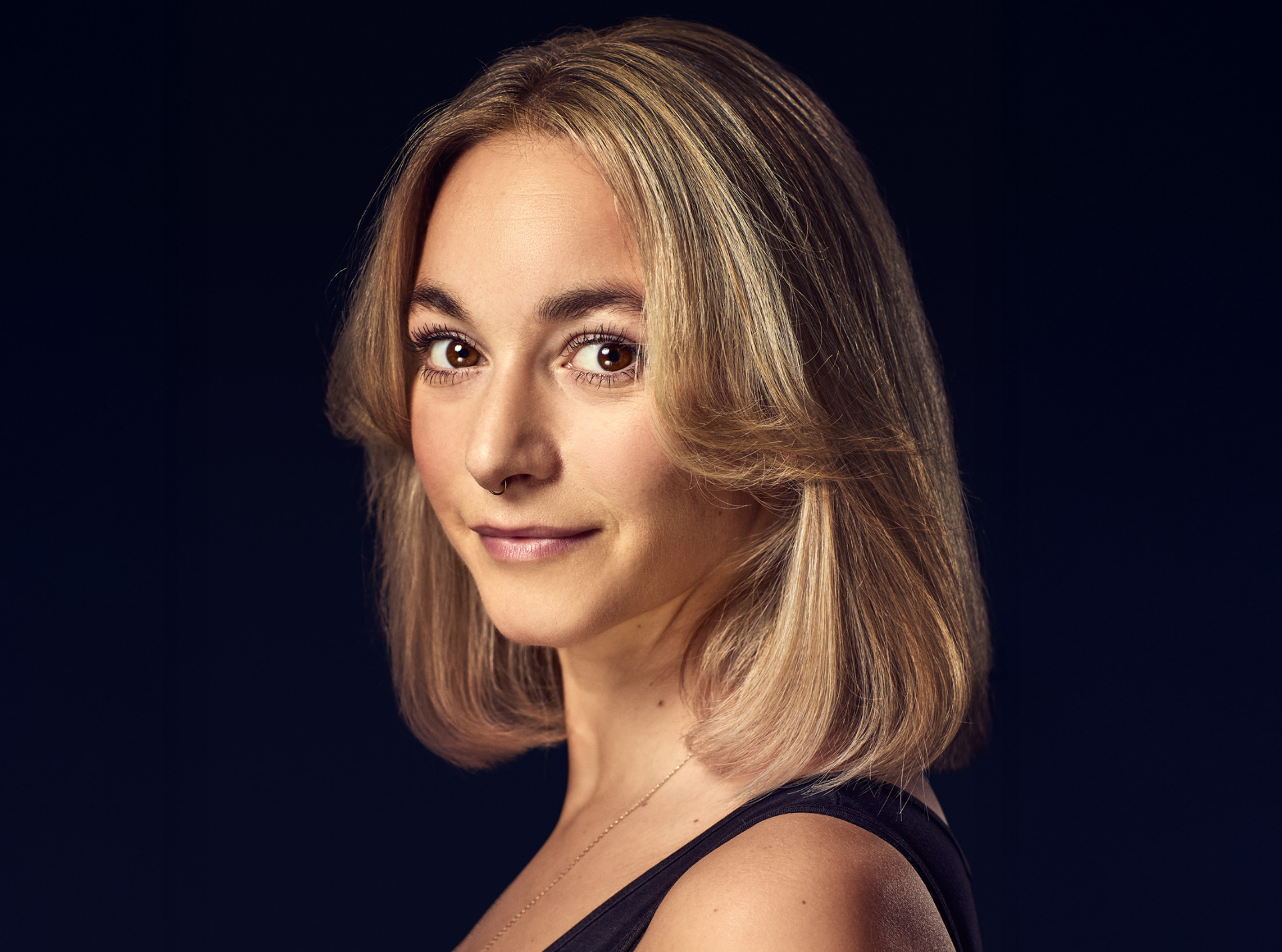 Portræt af Katrine Julieane Krone. Skuespillerstuderende på Den danske scenekunstskole i Odense